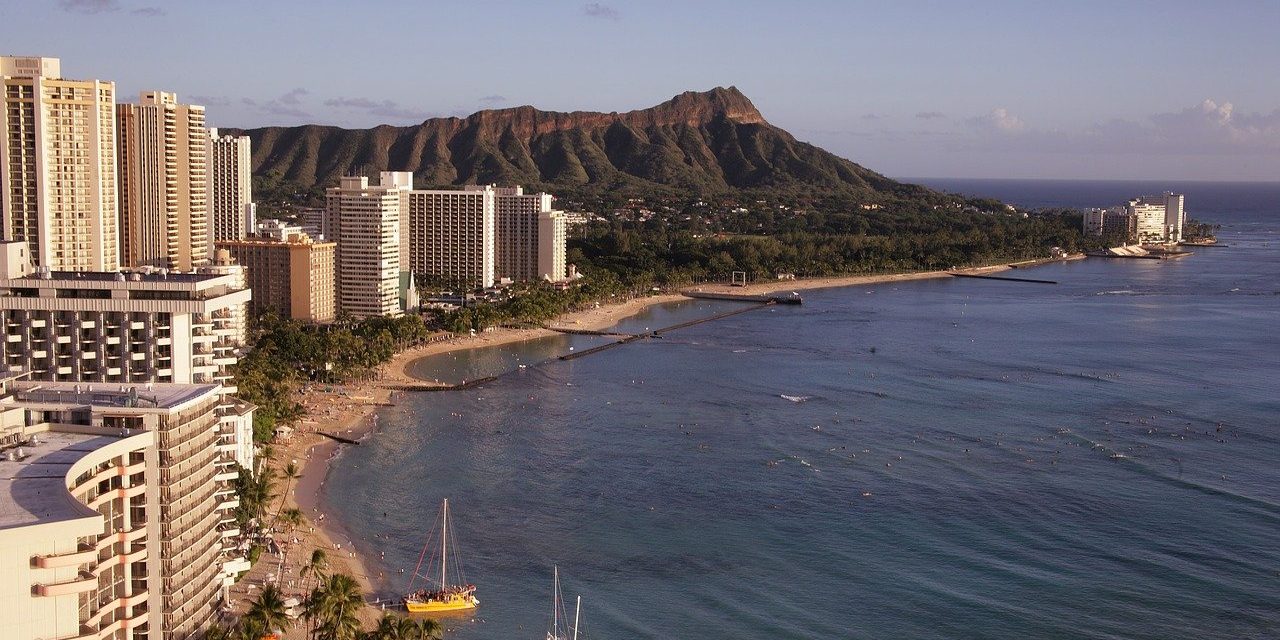 waikiki-beach-553621_1280